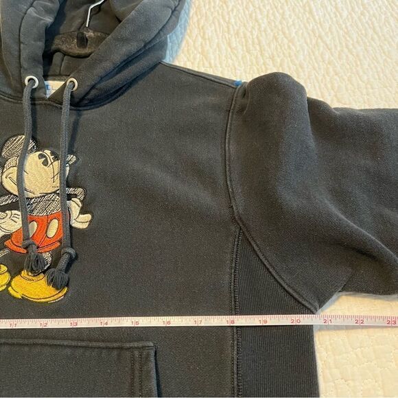 ✨ Champion Disney Black Mickey Mouse Embroidered Hoodie Small - Picture 10 of 11
